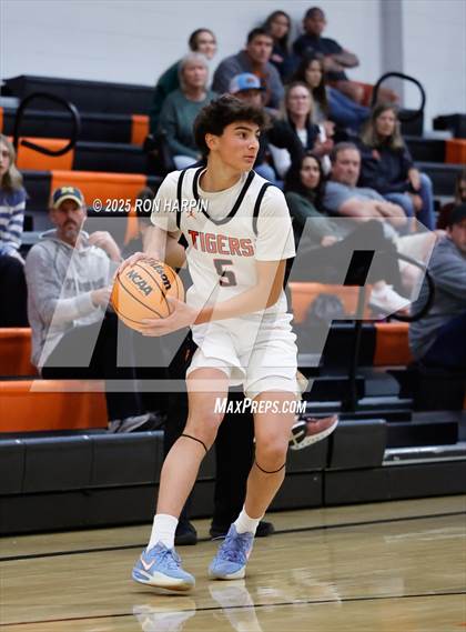 Thumbnail 2 in Foothill @ Douglas photogallery.