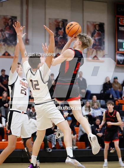 Thumbnail 1 in Foothill @ Douglas photogallery.