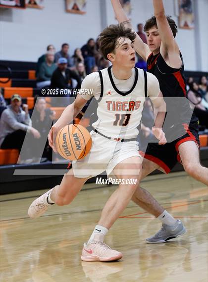 Thumbnail 3 in Foothill @ Douglas photogallery.