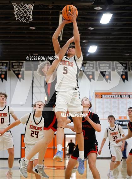 Thumbnail 3 in Foothill @ Douglas photogallery.