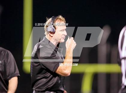 Thumbnail 3 in Aubrey vs. Canton (4A Bi-District Playoff) photogallery.