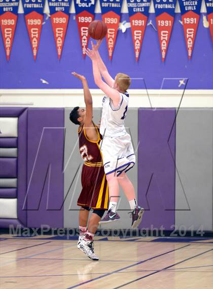 Thumbnail 2 in Piner @ Petaluma photogallery.