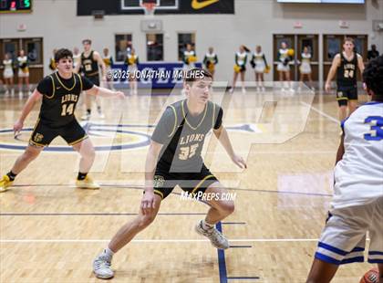 Thumbnail 2 in Live Oak vs French Settlement (Livingston Parish Tournament) photogallery.