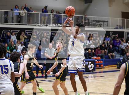 Thumbnail 2 in Live Oak vs French Settlement (Livingston Parish Tournament) photogallery.