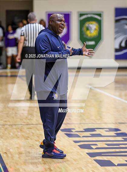 Thumbnail 3 in Live Oak vs French Settlement (Livingston Parish Tournament) photogallery.