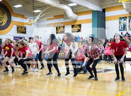 Thumbnail 3 in Greensburg Salem vs. Franklin Regional photogallery.