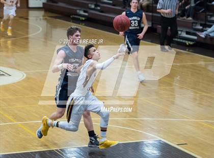 Thumbnail 2 in Greensburg Salem vs. Franklin Regional photogallery.
