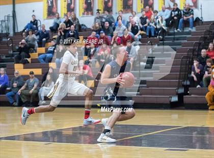 Thumbnail 2 in Greensburg Salem vs. Franklin Regional photogallery.