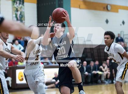 Thumbnail 3 in Greensburg Salem vs. Franklin Regional photogallery.