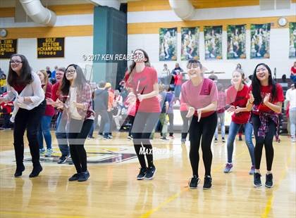 Thumbnail 1 in Greensburg Salem vs. Franklin Regional photogallery.
