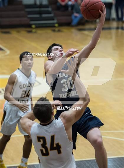 Thumbnail 2 in Greensburg Salem vs. Franklin Regional photogallery.