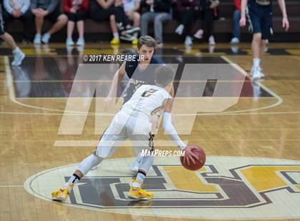 Thumbnail 3 in Greensburg Salem vs. Franklin Regional photogallery.
