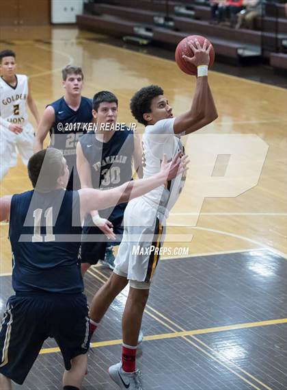 Thumbnail 2 in Greensburg Salem vs. Franklin Regional photogallery.