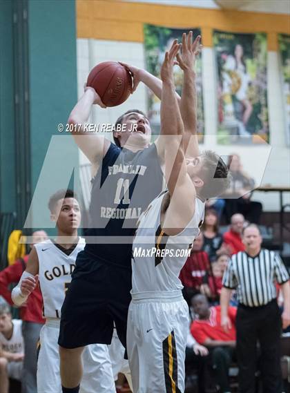 Thumbnail 3 in Greensburg Salem vs. Franklin Regional photogallery.