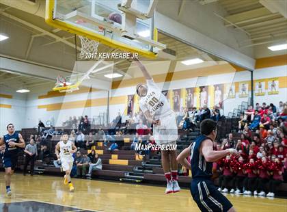 Thumbnail 3 in Greensburg Salem vs. Franklin Regional photogallery.