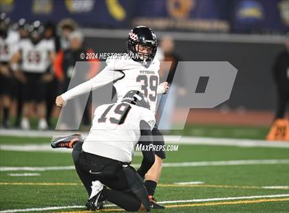 Thumbnail 1 in Lincoln vs. Pittsburg (CIF State D1AA Final) photogallery.
