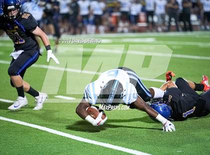 Thumbnail 3 in Buena @ Agoura photogallery.