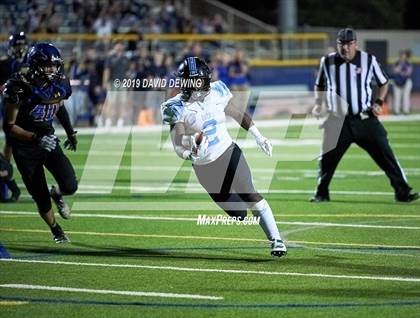 Thumbnail 1 in Buena @ Agoura photogallery.