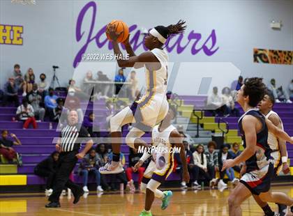 Thumbnail 3 in Lewisburg vs DeSoto Central (MHSAA 6A 2nd Round Playoff) photogallery.