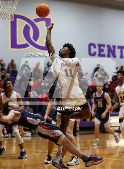 Thumbnail 3 in Lewisburg vs DeSoto Central (MHSAA 6A 2nd Round Playoff) photogallery.