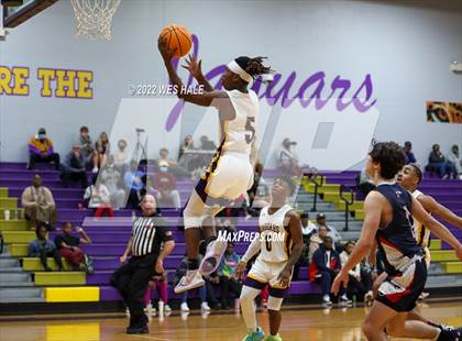 Thumbnail 1 in Lewisburg vs DeSoto Central (MHSAA 6A 2nd Round Playoff) photogallery.
