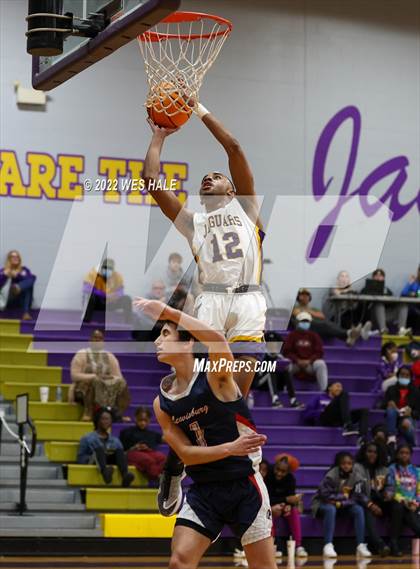 Thumbnail 2 in Lewisburg vs DeSoto Central (MHSAA 6A 2nd Round Playoff) photogallery.
