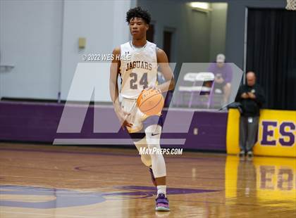 Thumbnail 1 in Lewisburg vs DeSoto Central (MHSAA 6A 2nd Round Playoff) photogallery.