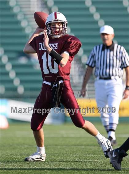 Thumbnail 3 in Avon vs. Dundee (Section 5 Class D/DD State Qualifier) photogallery.