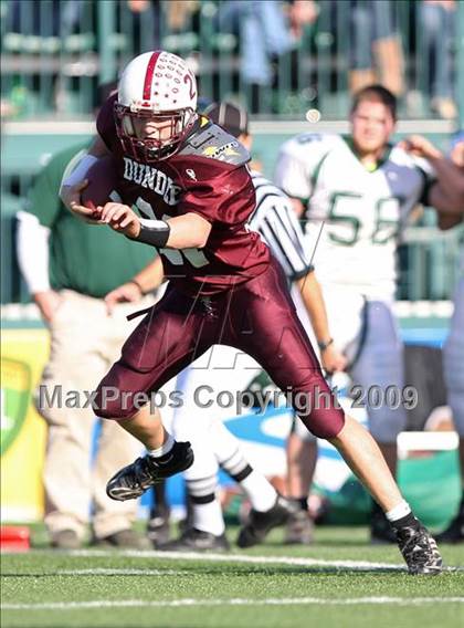 Thumbnail 1 in Avon vs. Dundee (Section 5 Class D/DD State Qualifier) photogallery.