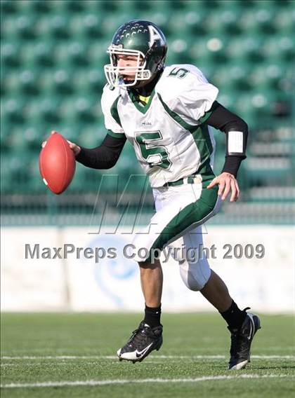 Thumbnail 3 in Avon vs. Dundee (Section 5 Class D/DD State Qualifier) photogallery.