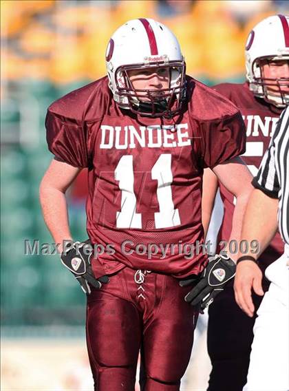 Thumbnail 3 in Avon vs. Dundee (Section 5 Class D/DD State Qualifier) photogallery.