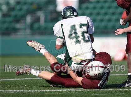 Thumbnail 1 in Avon vs. Dundee (Section 5 Class D/DD State Qualifier) photogallery.