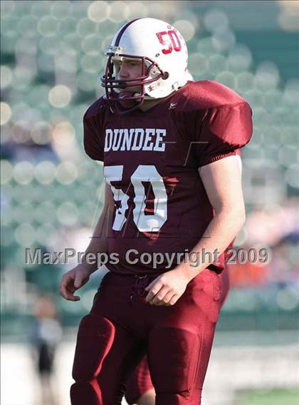 Thumbnail 1 in Avon vs. Dundee (Section 5 Class D/DD State Qualifier) photogallery.