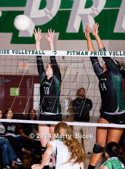 Thumbnail 3 in Pitman vs. St. Mary's (CIF SJS Playoff) photogallery.