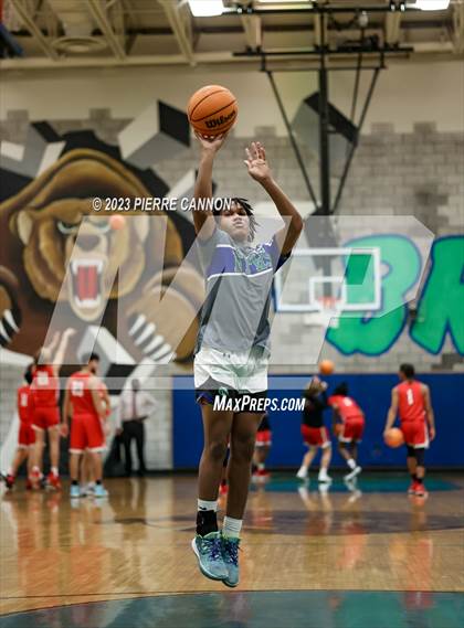 Thumbnail 1 in Gainesville vs Forest Park (VHSL Class 6 Region B Quarterfinal) photogallery.