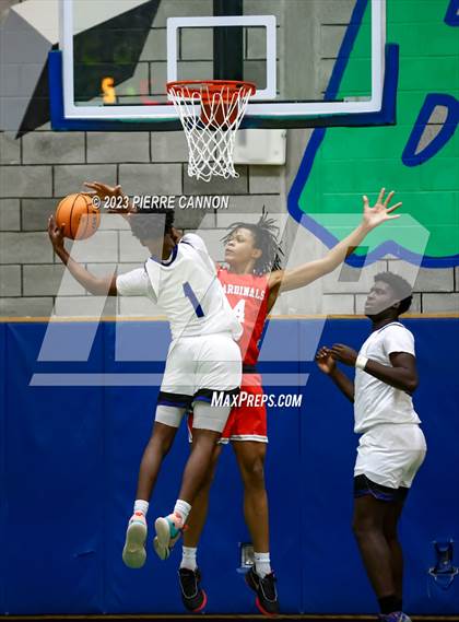 Thumbnail 1 in Gainesville vs Forest Park (VHSL Class 6 Region B Quarterfinal) photogallery.