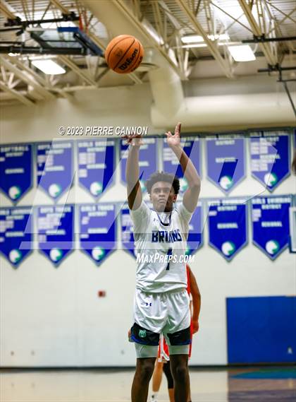 Thumbnail 2 in Gainesville vs Forest Park (VHSL Class 6 Region B Quarterfinal) photogallery.