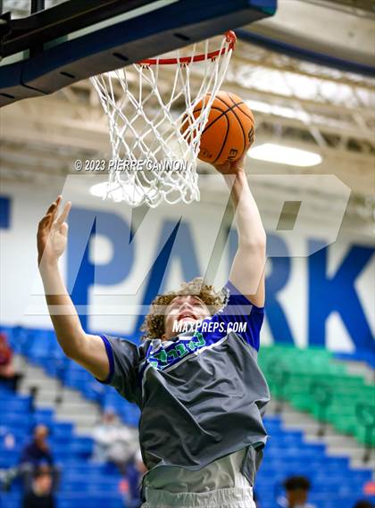 Thumbnail 3 in Gainesville vs Forest Park (VHSL Class 6 Region B Quarterfinal) photogallery.