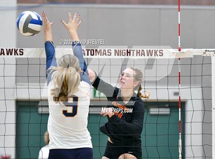 Thumbnail 1 in St. Francis vs. Oak Ridge (CIF SJS D1 Final) photogallery.