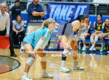 Thumbnail 1 in Aledo vs. Highland Park  (UIL 5A Division 1 Semifinal) photogallery.