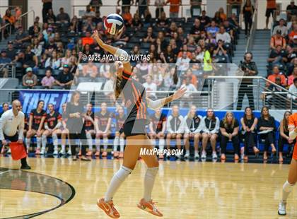 Thumbnail 2 in Aledo vs. Highland Park  (UIL 5A Division 1 Semifinal) photogallery.