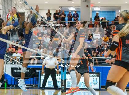 Thumbnail 3 in Aledo vs. Highland Park  (UIL 5A Division 1 Semifinal) photogallery.