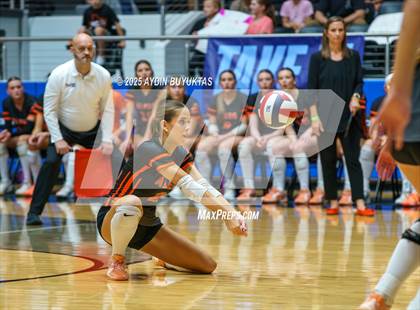 Thumbnail 1 in Aledo vs. Highland Park  (UIL 5A Division 1 Semifinal) photogallery.