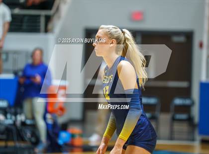 Thumbnail 2 in Aledo vs. Highland Park  (UIL 5A Division 1 Semifinal) photogallery.