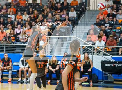 Thumbnail 3 in Aledo vs. Highland Park  (UIL 5A Division 1 Semifinal) photogallery.