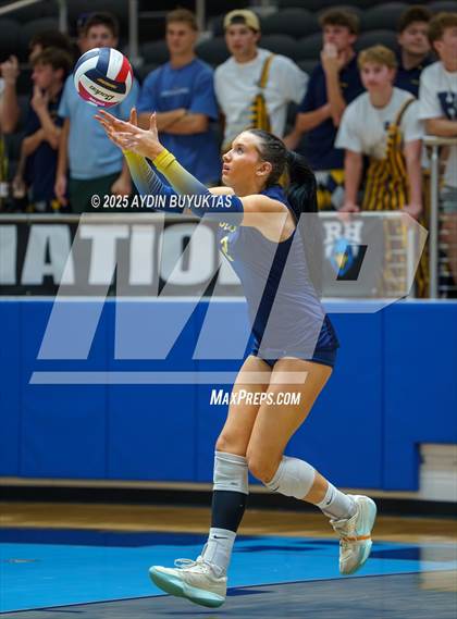 Thumbnail 2 in Aledo vs. Highland Park  (UIL 5A Division 1 Semifinal) photogallery.