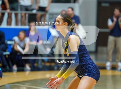 Thumbnail 1 in Aledo vs. Highland Park  (UIL 5A Division 1 Semifinal) photogallery.