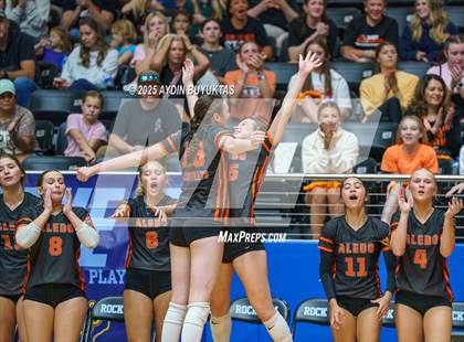 Thumbnail 3 in Aledo vs. Highland Park  (UIL 5A Division 1 Semifinal) photogallery.