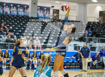 Thumbnail 1 in Aledo vs. Highland Park  (UIL 5A Division 1 Semifinal) photogallery.