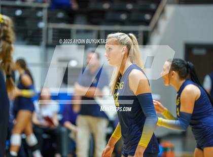 Thumbnail 1 in Aledo vs. Highland Park  (UIL 5A Division 1 Semifinal) photogallery.